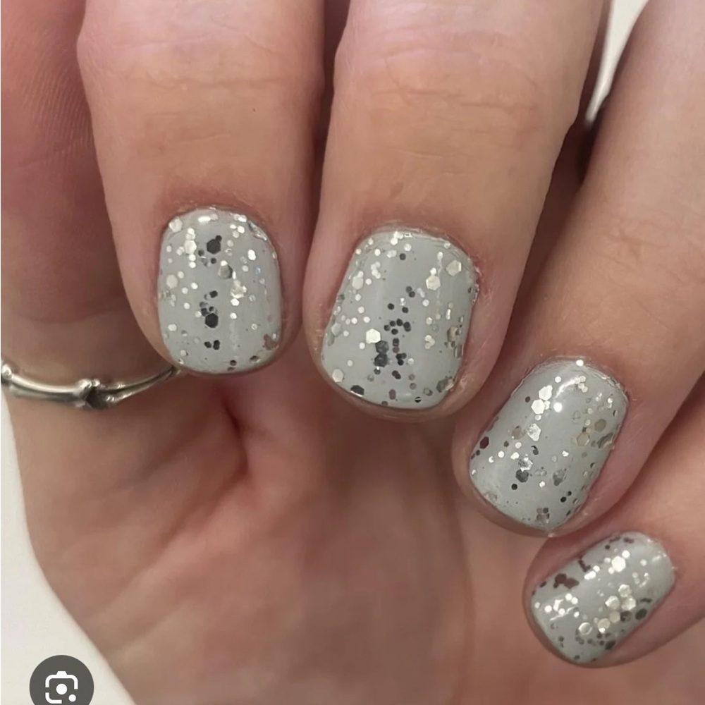 *Retired, HTF* Color Street: Concrete Jungle | Gray Silver Glitter Neutral - Picture 8 of 12